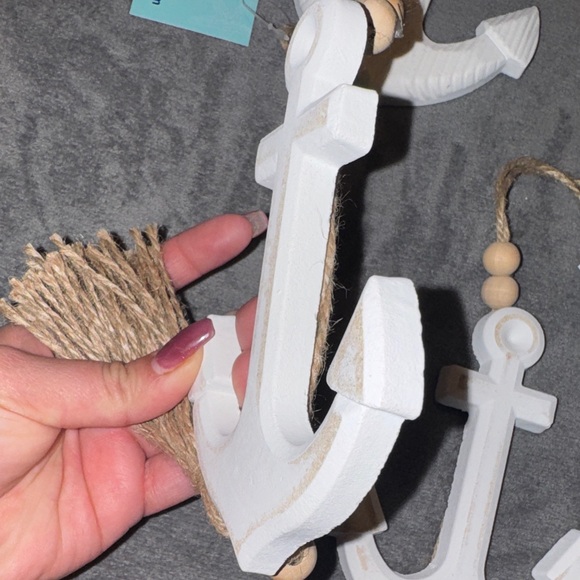 White Anchor Wall Decor Set NWT - Picture 4 of 8